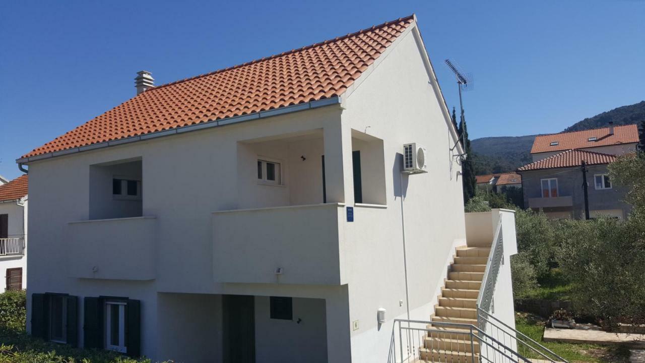 Apartmani Lomar Стари Град Екстериор снимка