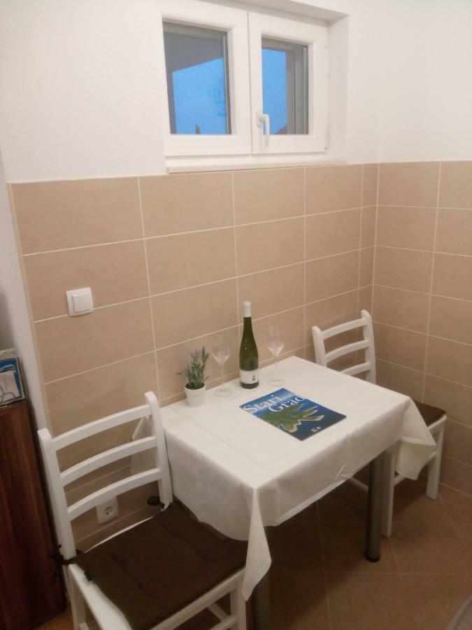 Apartmani Lomar Стари Град Екстериор снимка