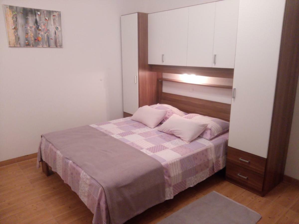 Apartmani Lomar Стари Град Екстериор снимка